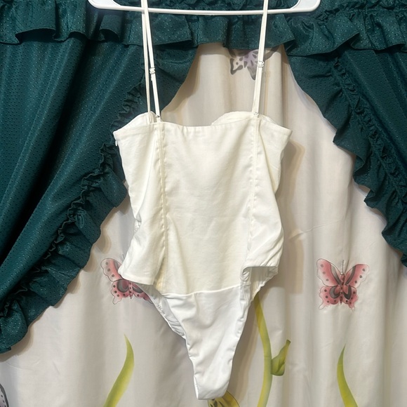 Zara Bodysuit - Picture 4 of 6